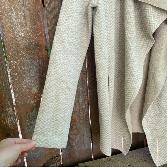 ADRIENNE VITTADINI Womens Cream Tan Open Front Wool Cardigan Size Small - Picture 4 of 13